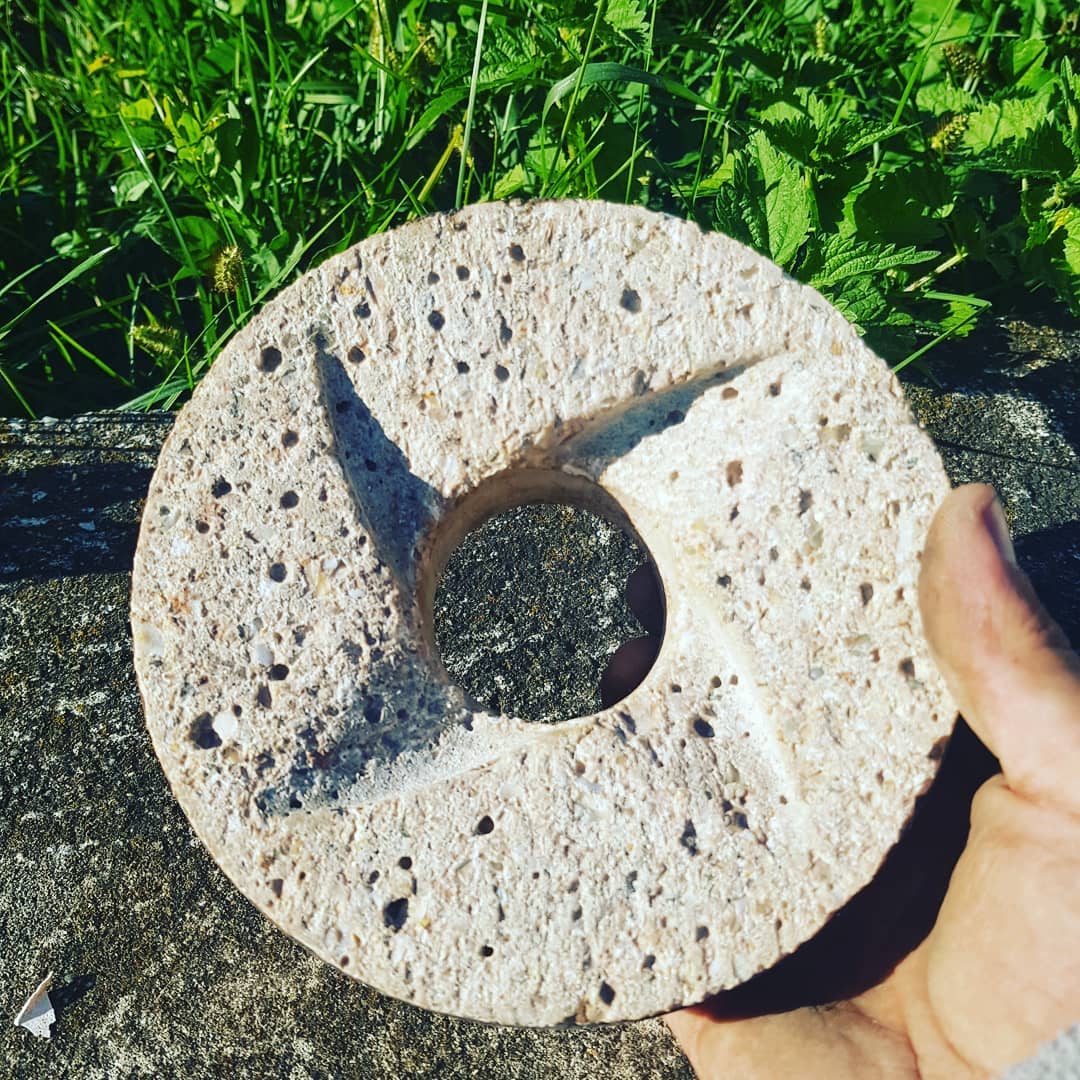 Prirodni-kamen-za-mlinove-za-kafu-zacine_1 Prirodni kamen za mlinove za kafu, začine i prehrambene proizvode